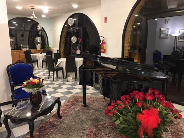 Hotel Oceano Пескьера-дель-Гарда Экстерьер фото