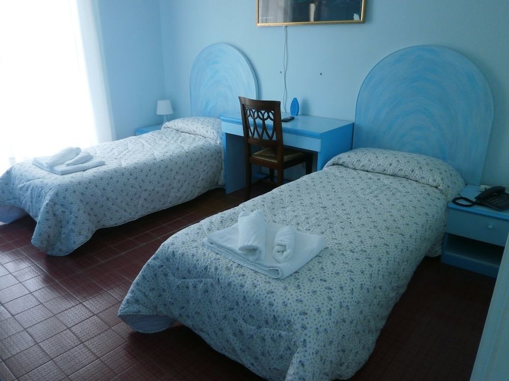 Hotel Oceano Пескьера-дель-Гарда Экстерьер фото