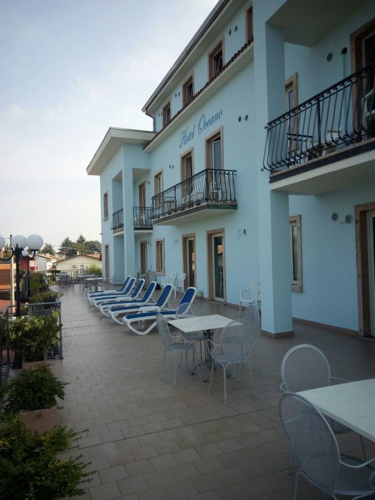 Hotel Oceano Пескьера-дель-Гарда Экстерьер фото