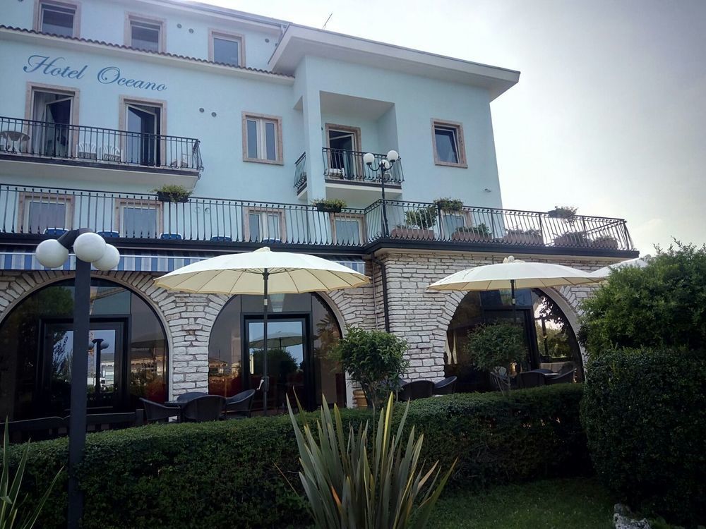Hotel Oceano Пескьера-дель-Гарда Экстерьер фото